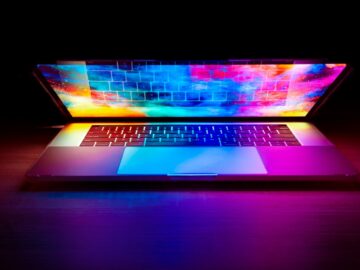 macbook pro turned on displaying music